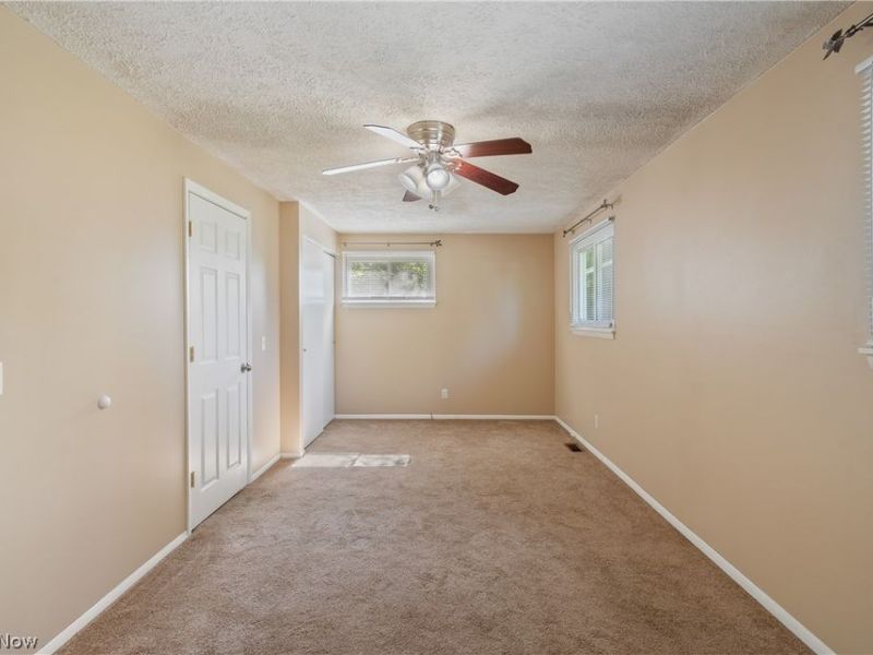 915 Valley Drive NW, North Canton, OH 44720 Photo 14