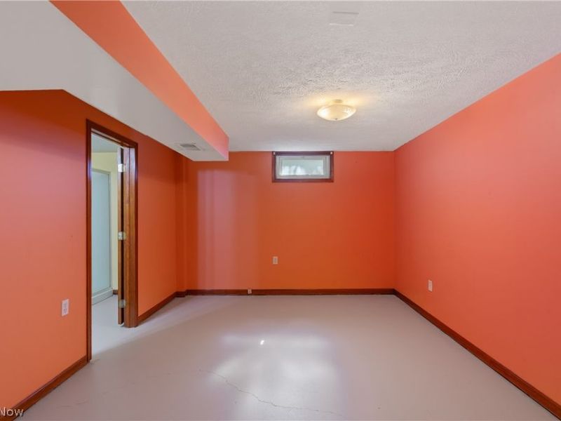 915 Valley Drive NW, North Canton, OH 44720 Photo 20