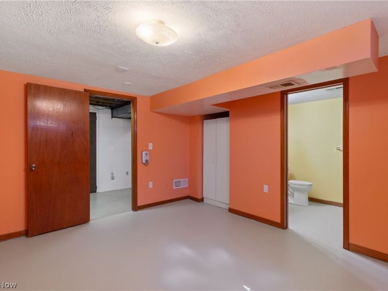915 Valley Drive NW, North Canton, OH 44720 Photo 21