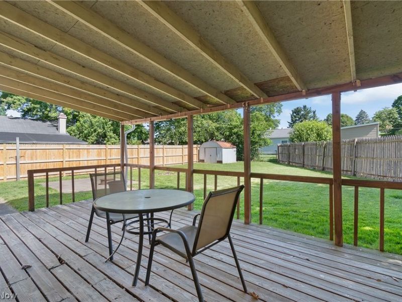 915 Valley Drive NW, North Canton, OH 44720 Photo 28