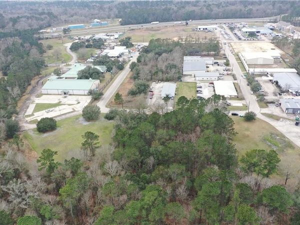 131 ROBIN HOOD Drive , Hammond, LA 70403