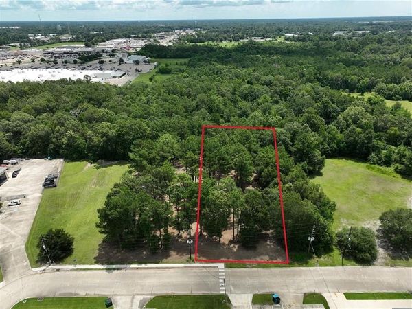 133 ROBIN HOOD Drive, Hammond, LA 70403