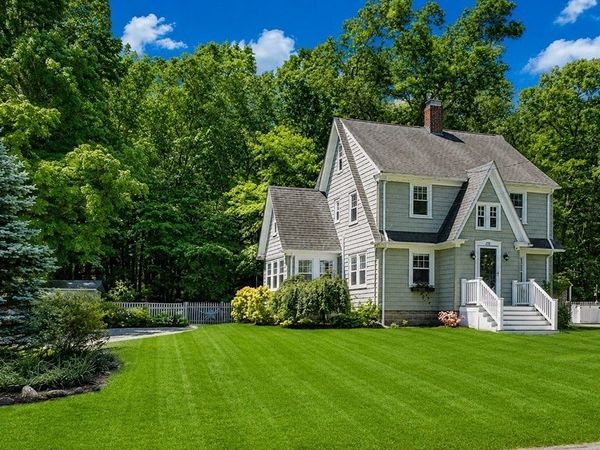 270 Elm St, Walpole, MA 02081