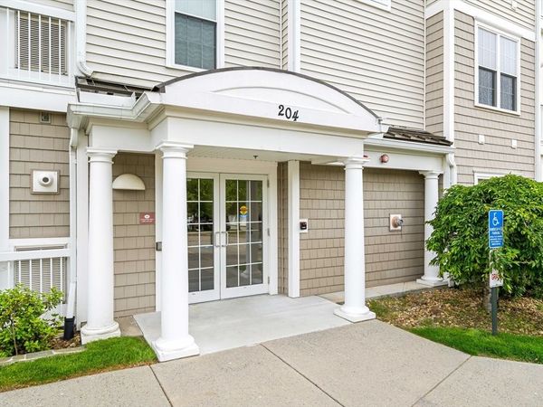 204 Clocktower Drive, Unit 311, Waltham, MA 02452
