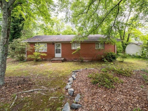 223 Hedgecock Road , High Point, NC 27265