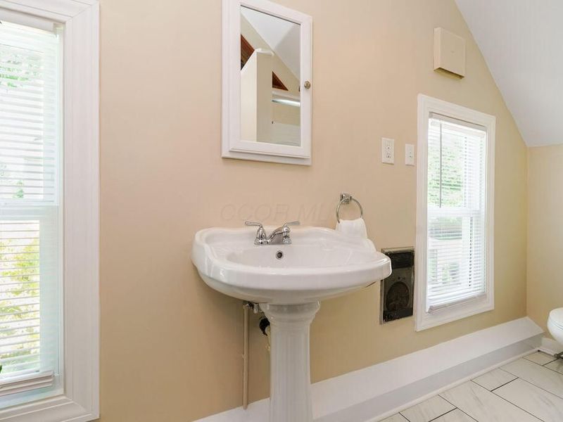 2259 Astor Avenue, Columbus, OH 43209 Photo 38