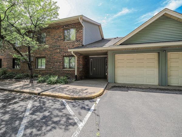 1601 Cohansey Street, Unit 204, Saint Paul, MN 55117