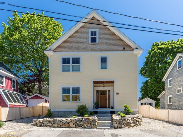 57 Sherburne Avenue, Portsmouth, NH 03801