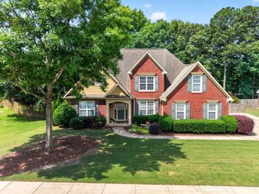 3690 Blackgold Drive, Buford, GA 30519