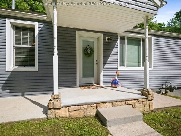 300 Dutch Road, Charleston, WV 25302