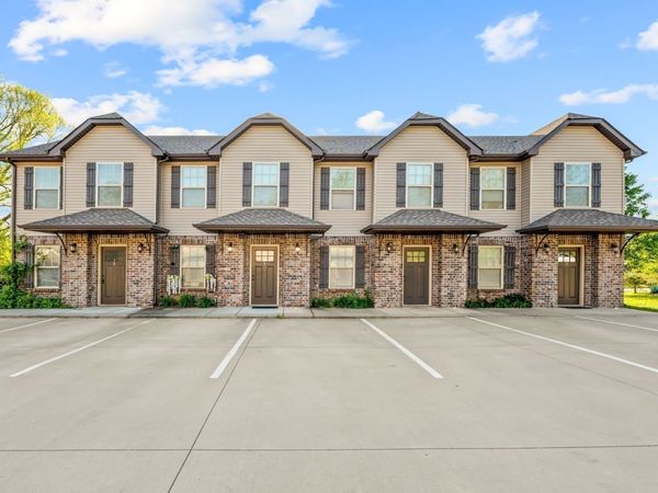 1760 Springwater Drive , Unit A, Clarksville, TN 37042