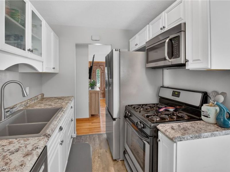 11005 Bobko Boulevard , Parma, OH 44130 Photo 13
