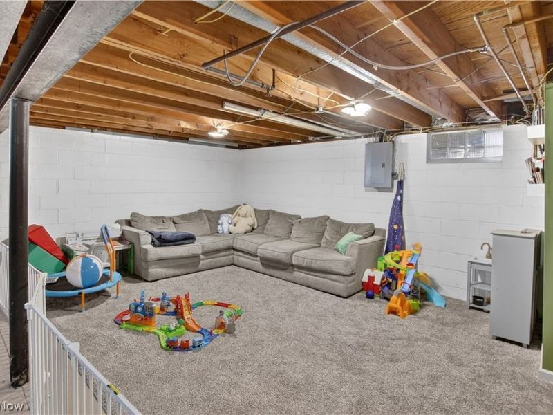 11005 Bobko Boulevard , Parma, OH 44130 Photo 25