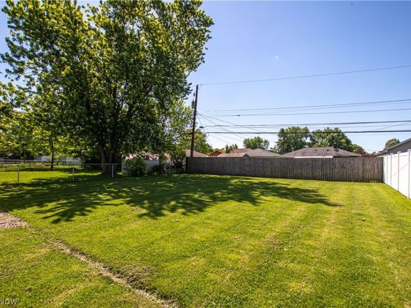 11005 Bobko Boulevard , Parma, OH 44130 Photo 35