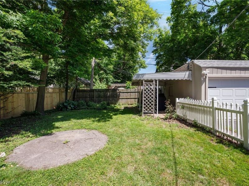 2075 Coventry Road, Unit 2, Cleveland Heights, OH 44118 Photo 32