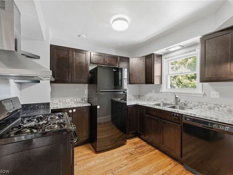 2075 Coventry Road, Unit 2, Cleveland Heights, OH 44118 Photo 4