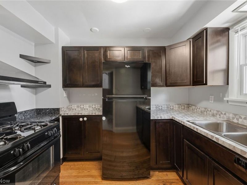 2075 Coventry Road, Unit 2, Cleveland Heights, OH 44118 Photo 5
