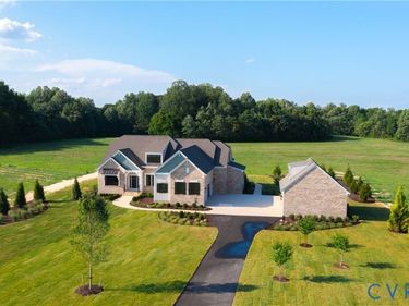 8276 Mount Eagle Road , Hanover, VA 23005