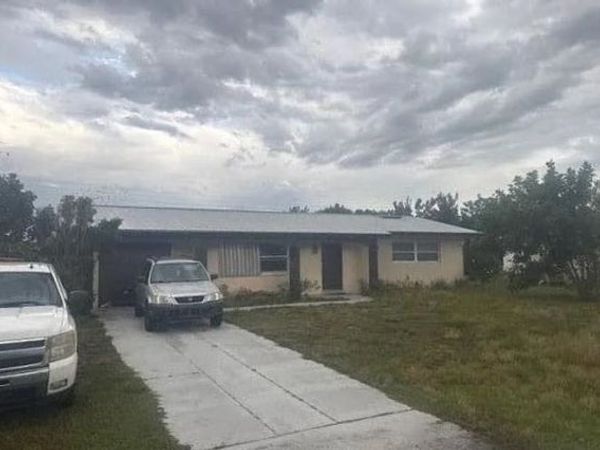 331 S Hazelwood Avenue , Other Florida, FL 33936
