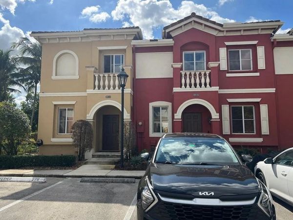 8914 SW 19th Street , Other Florida, FL 33025
