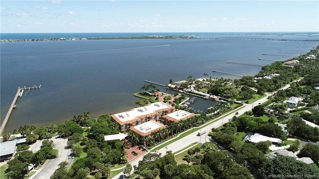 1532 NE Outrigger Landings Drive, Jensen Beach, FL 34957 Photo