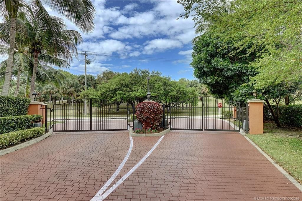 1532 NE Outrigger Landings Drive, Jensen Beach, FL 34957 Photo
