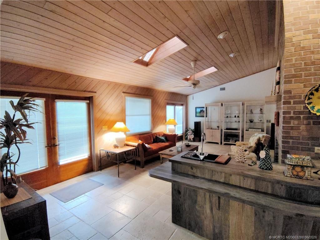 760 NE Stokes Terrace, Jensen Beach, FL 34957 Photo