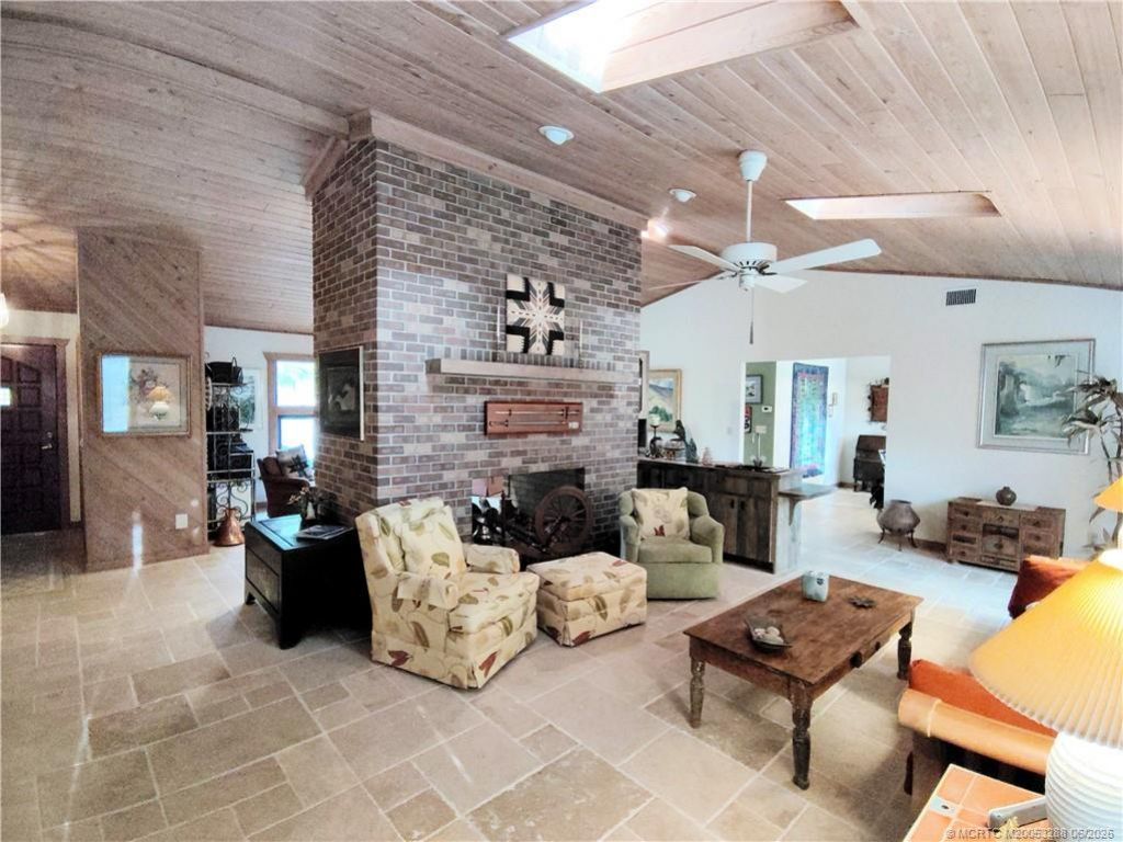 760 NE Stokes Terrace, Jensen Beach, FL 34957 Photo