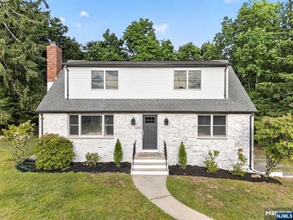 11 Franklin Street, MAHWAH, NJ 07430