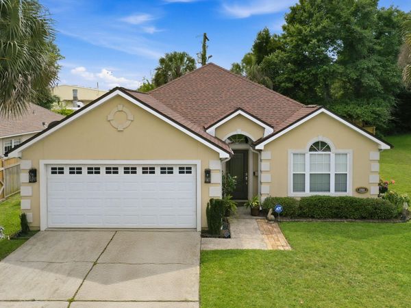 1900 Kadima Circle, Fort Walton Beach, FL 32547