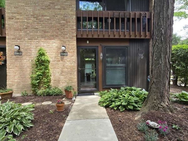 5961 Meadow Drive , Unit 161-F, Lisle, IL 60532