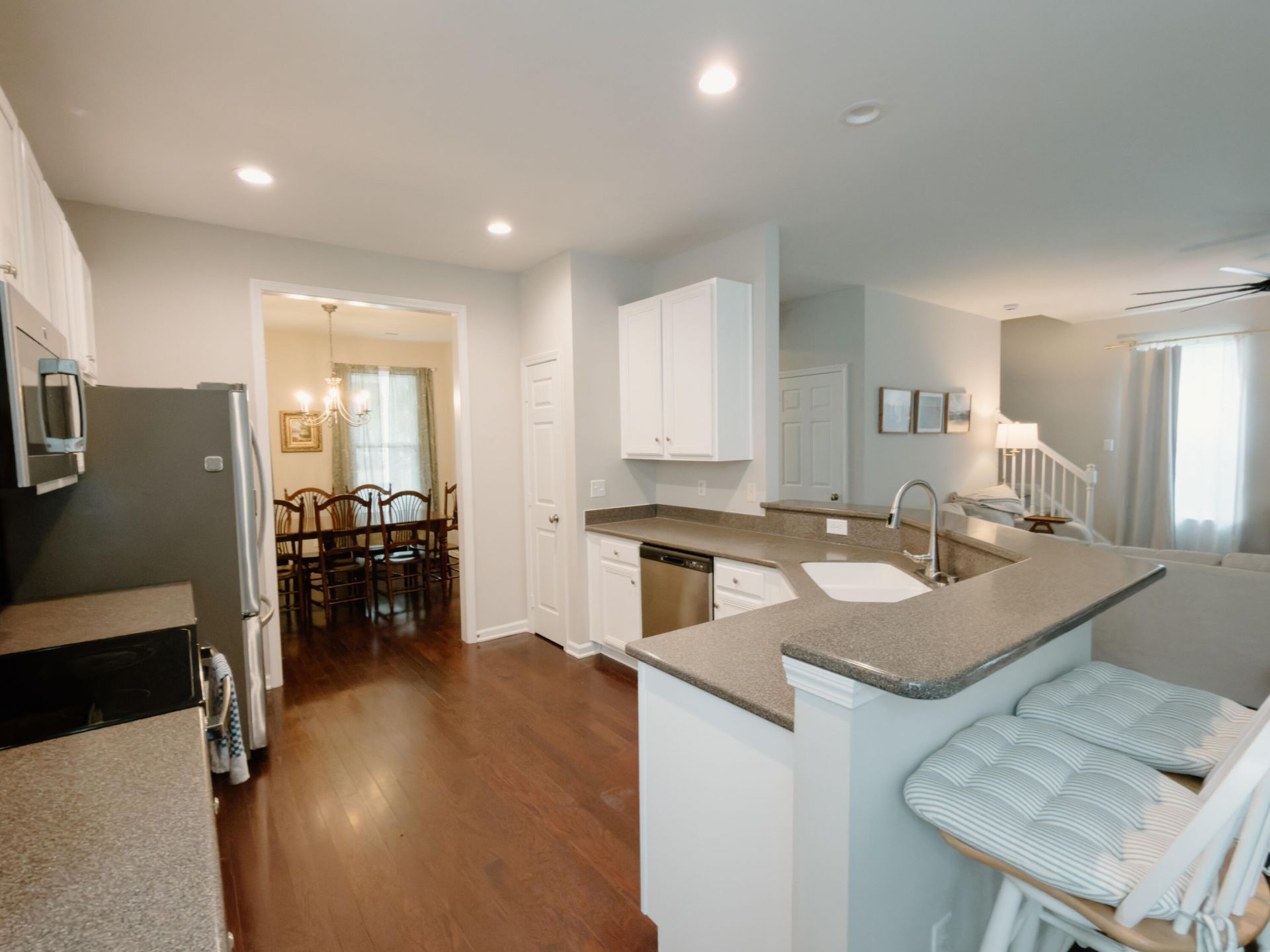 126 Red Leaf Boulevard Photo 10