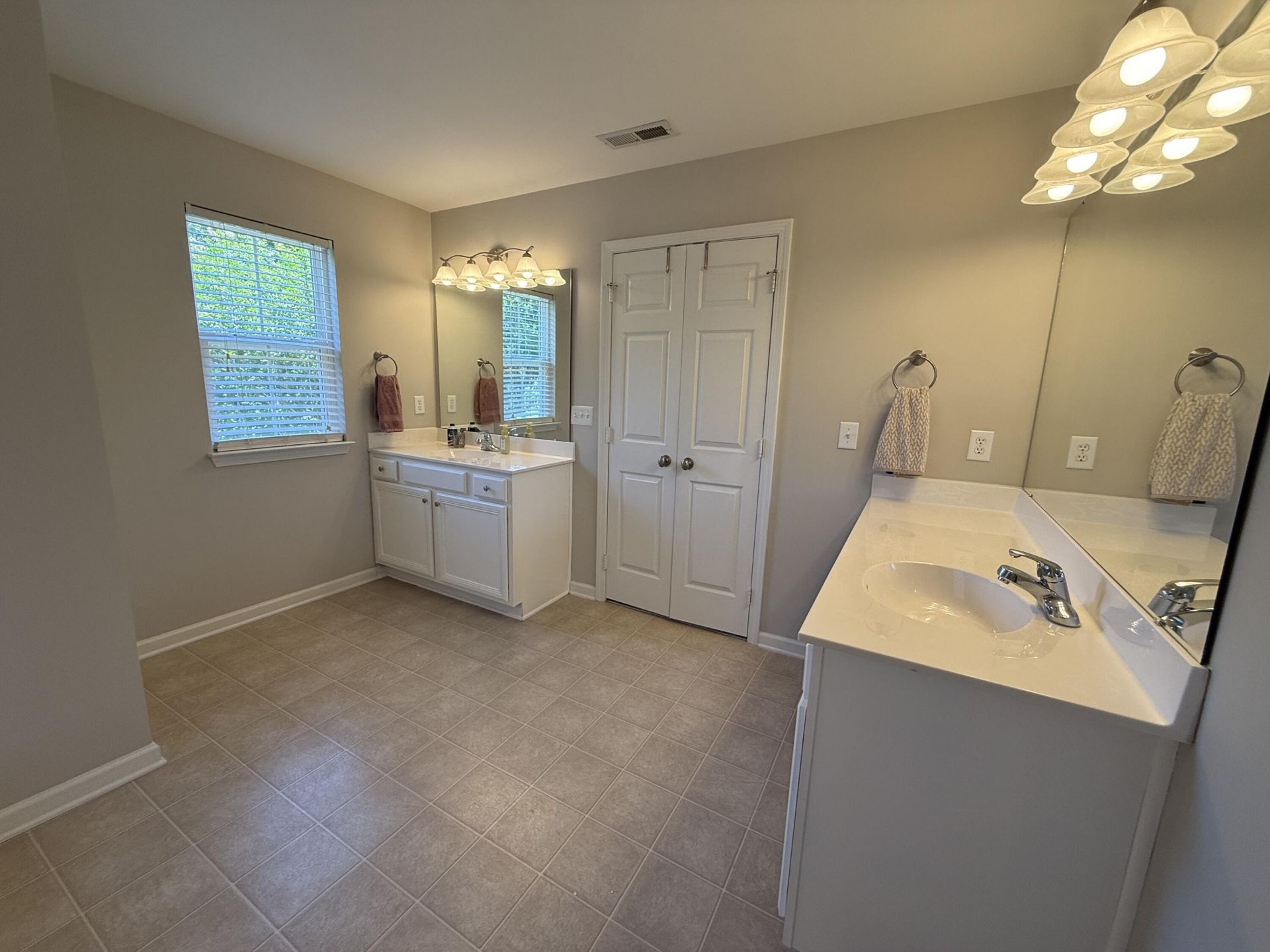 126 Red Leaf Boulevard Photo 22