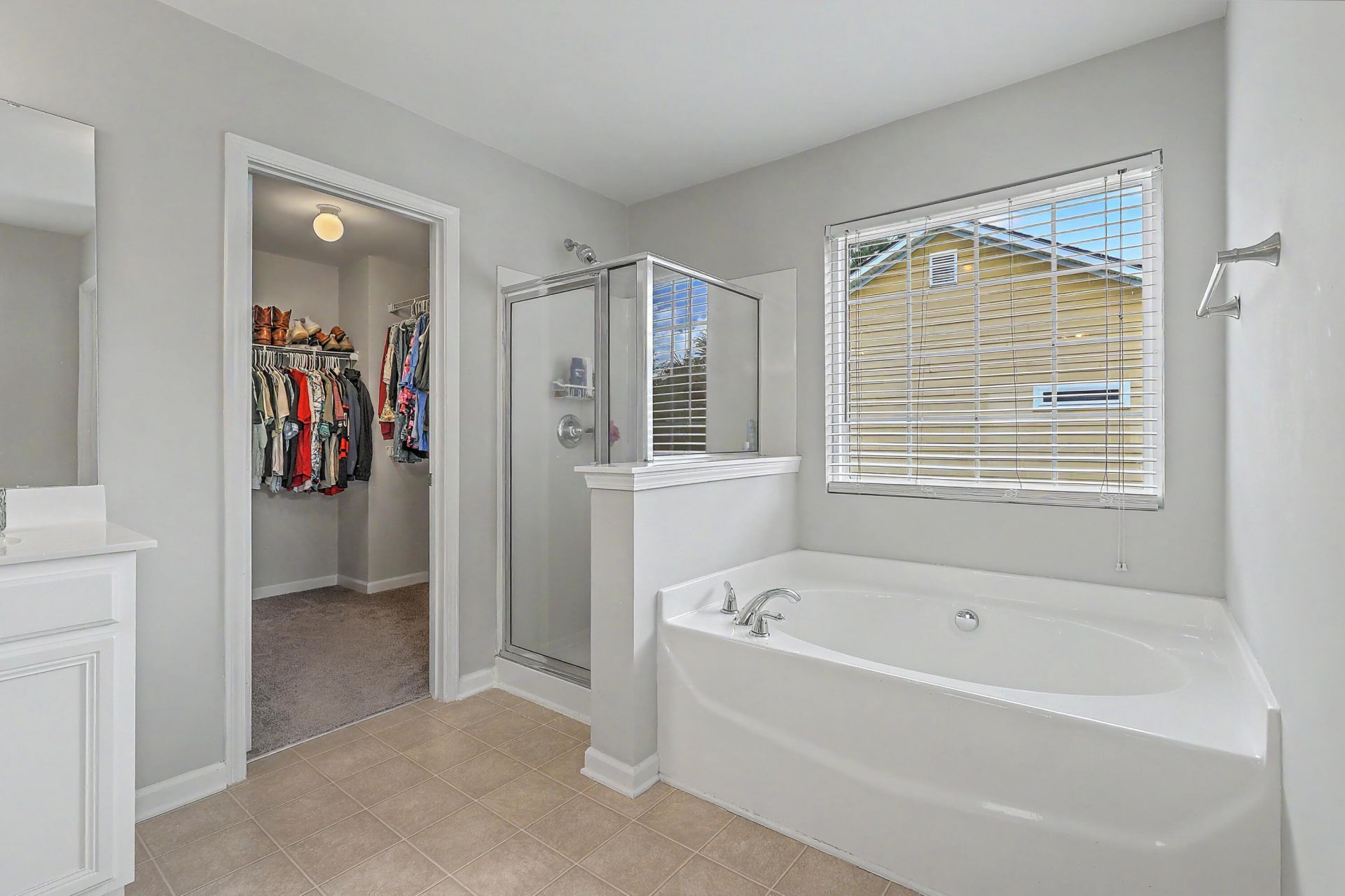 126 Red Leaf Boulevard Photo 31