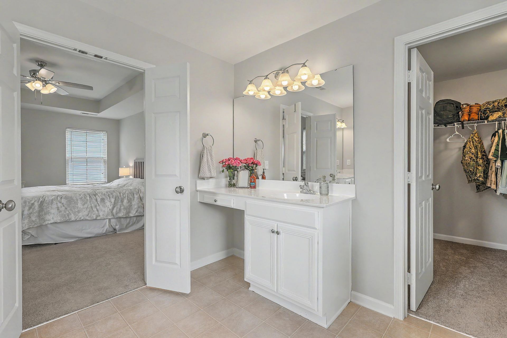 126 Red Leaf Boulevard Photo 32