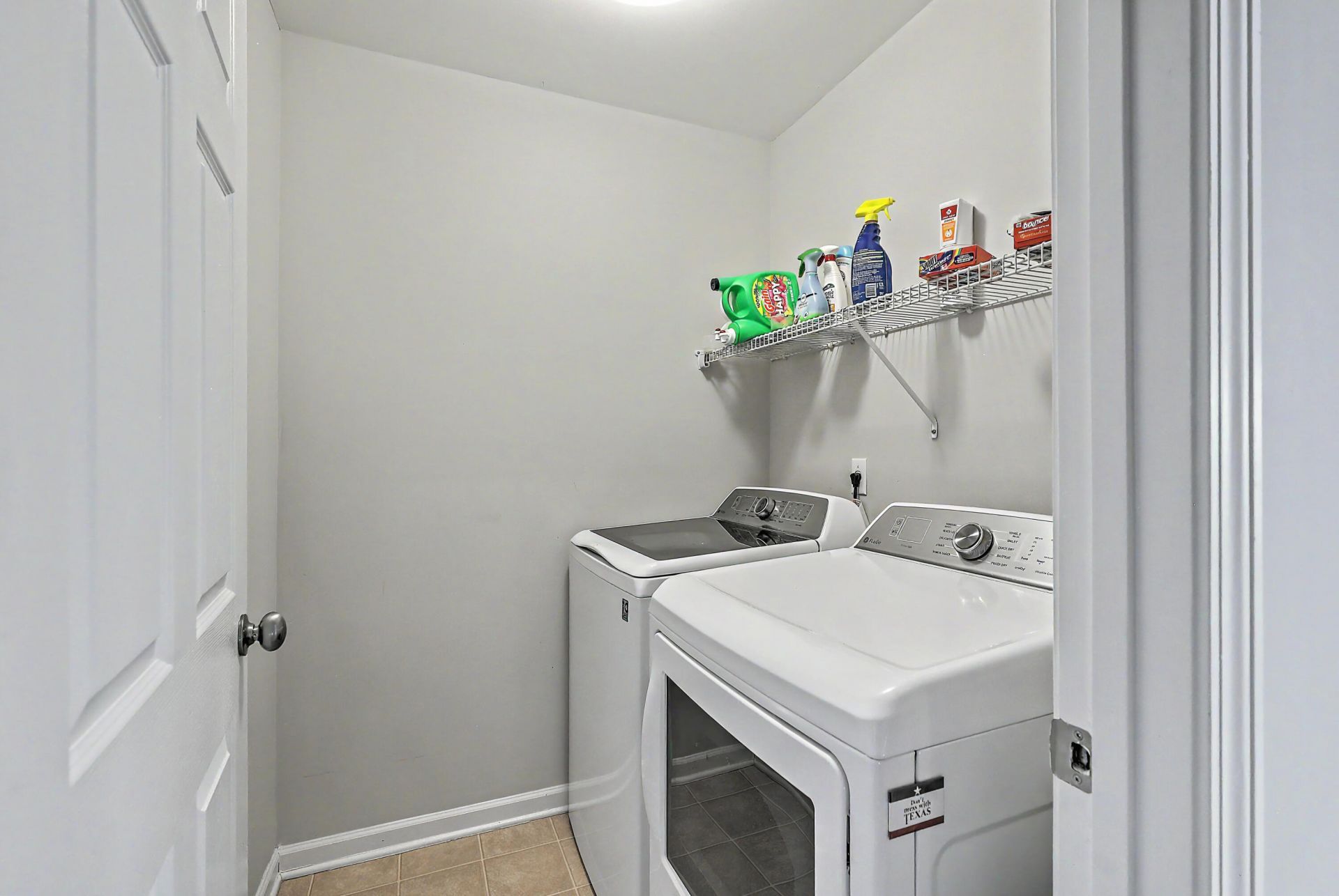 126 Red Leaf Boulevard Photo 35