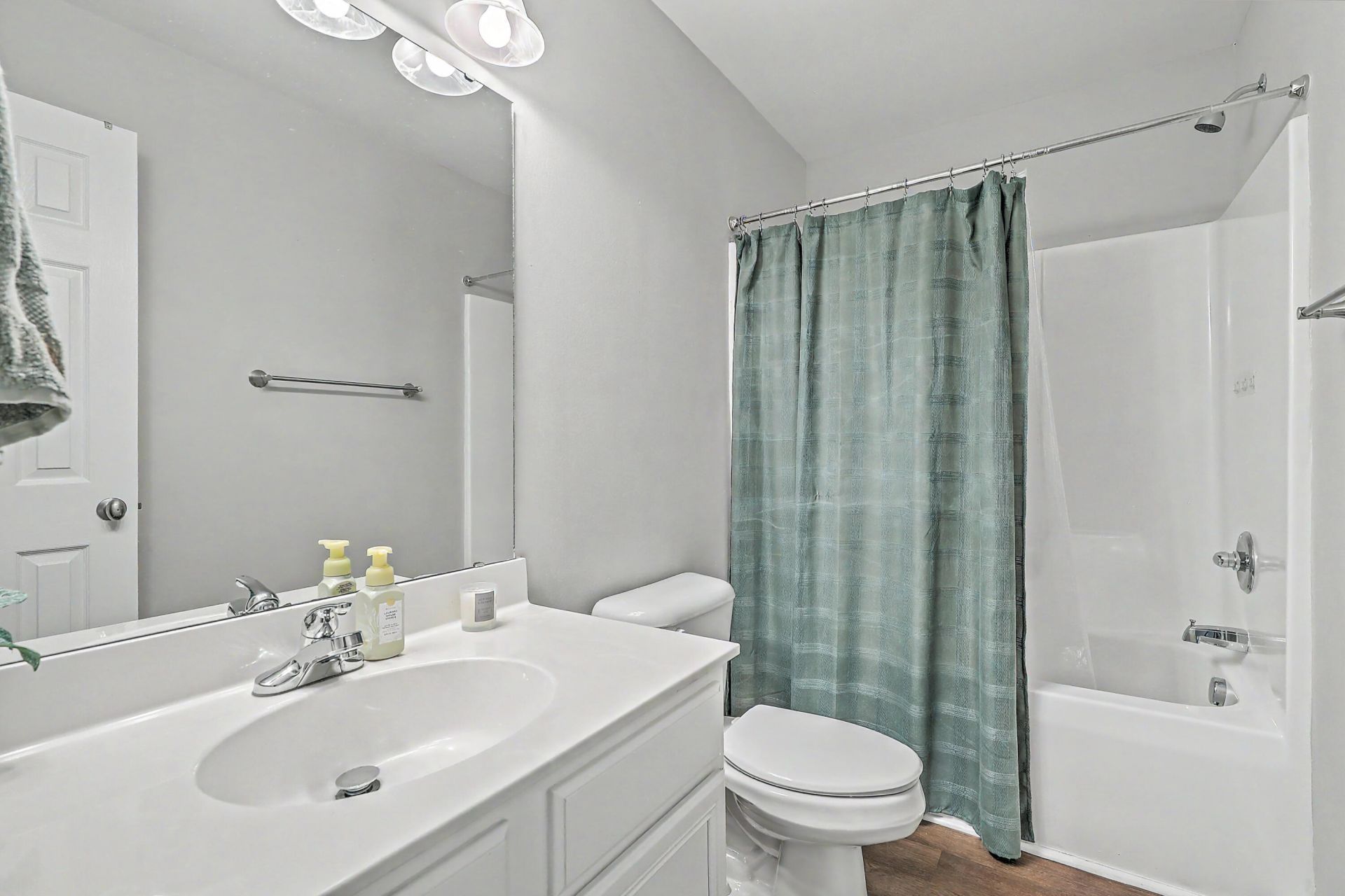 126 Red Leaf Boulevard Photo 36
