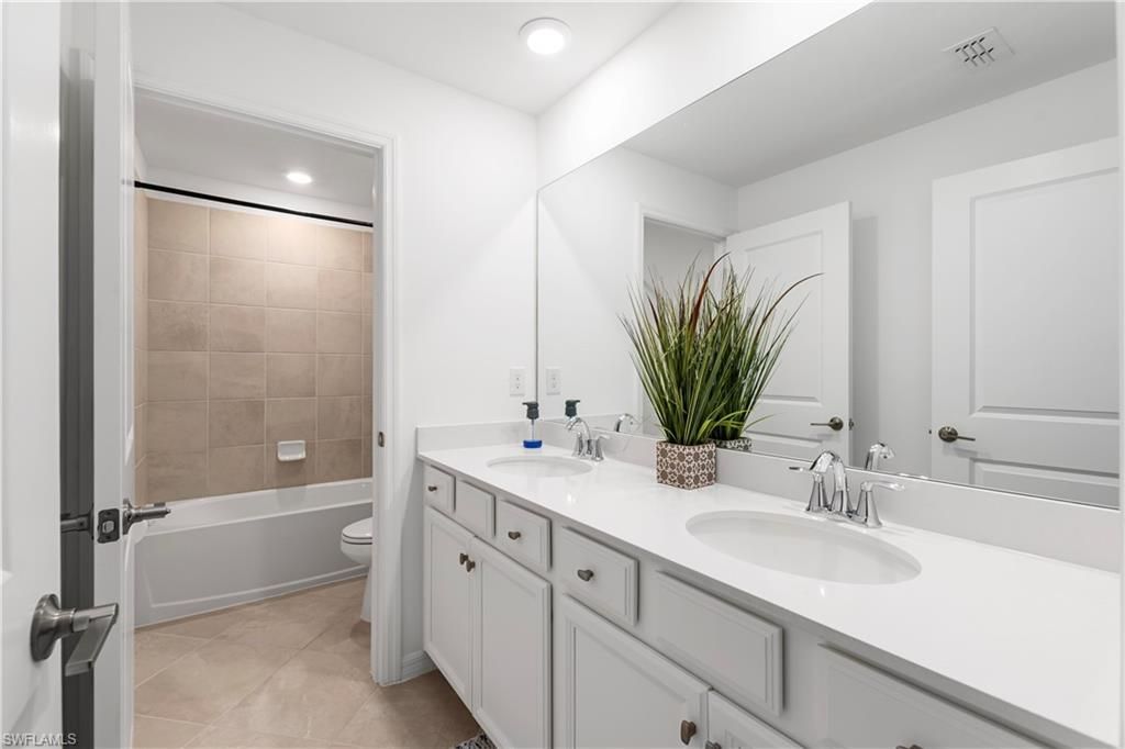 2639 Scarlet Way, Naples, FL 34120 Photo