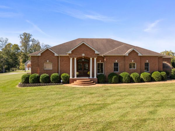 1275 Heather Way , Estill Springs, TN 37330