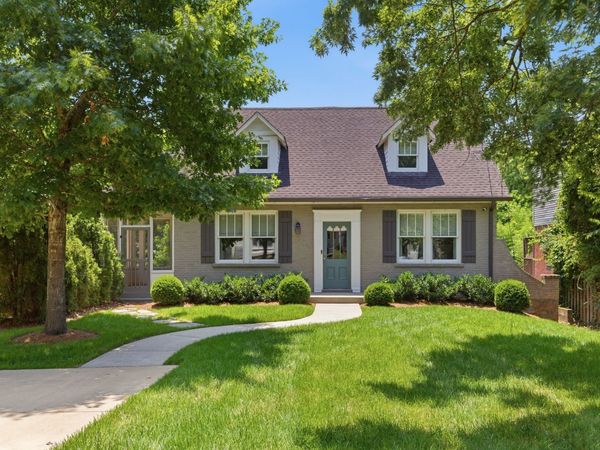 1111A Graybar Ln , Nashville, TN 37204