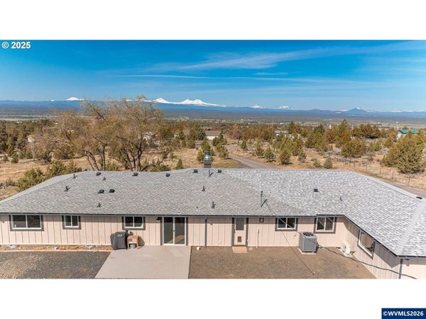 13774 S Sego Lily Rd, Powell Butte, OR 97753