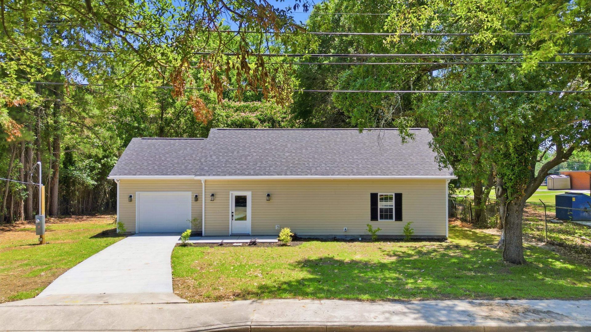 730 Anderson St. Photo 25
