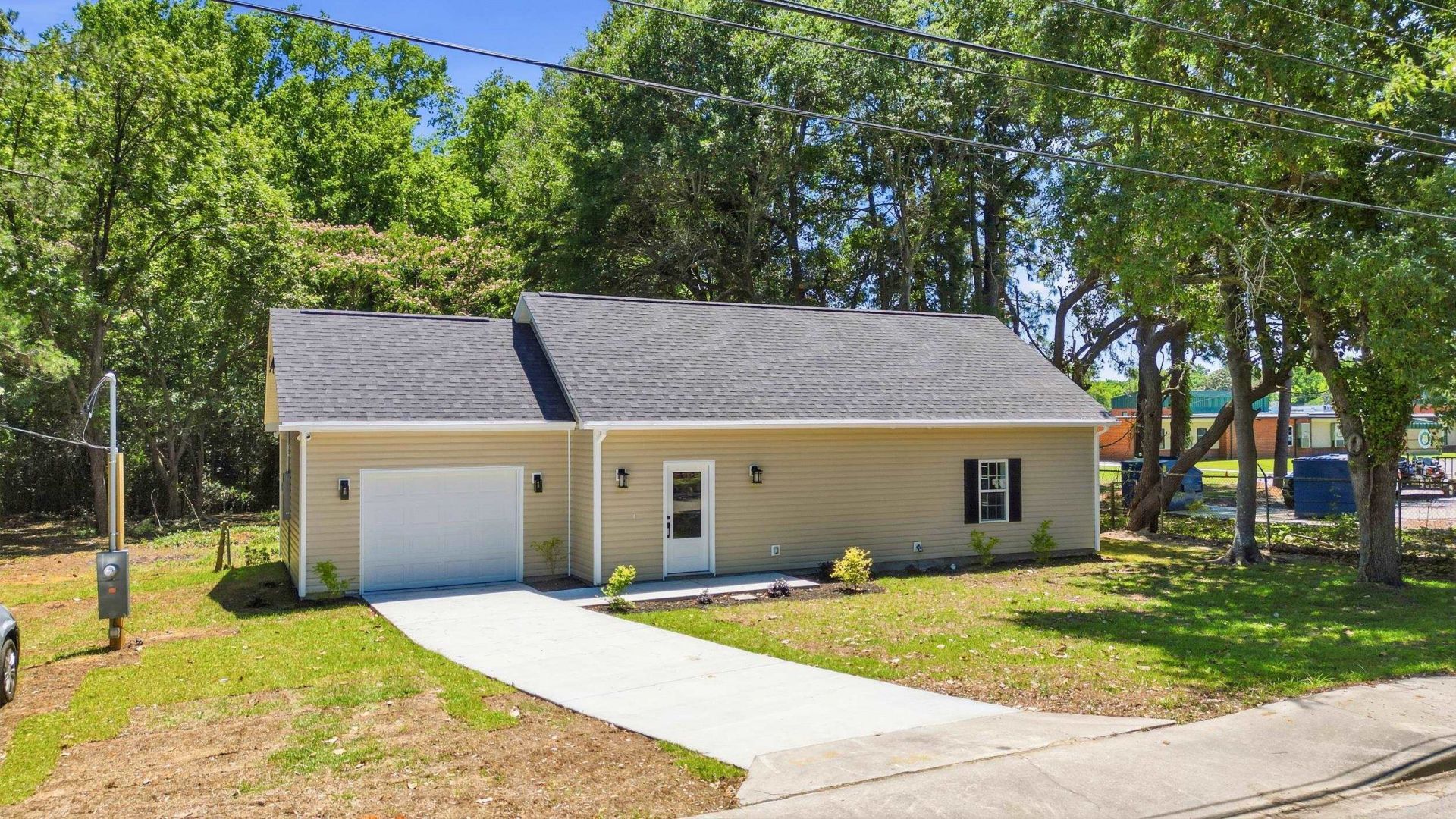 730 Anderson St. Photo 26