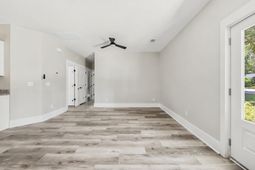 730 Anderson St. photo 4