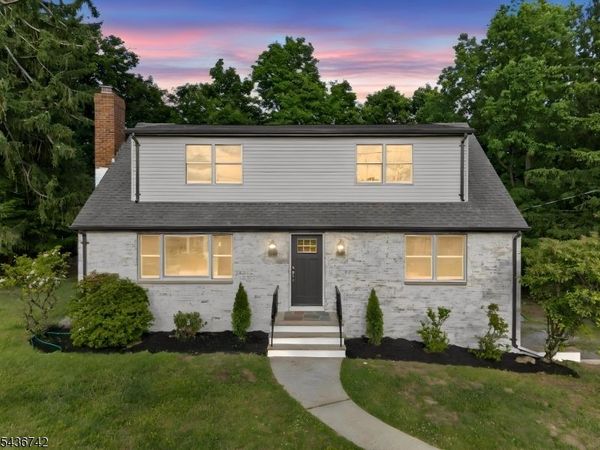 11 Franklin St, Mahwah, NJ 07430