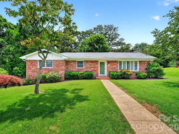35 Mountain Terrace , Asheville, NC 28806