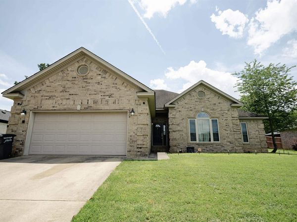 909 Timberwolf Trail , Jacksonville, AR 72076
