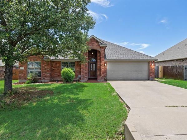 107 Meadowlark Drive, Palmer, TX 75152