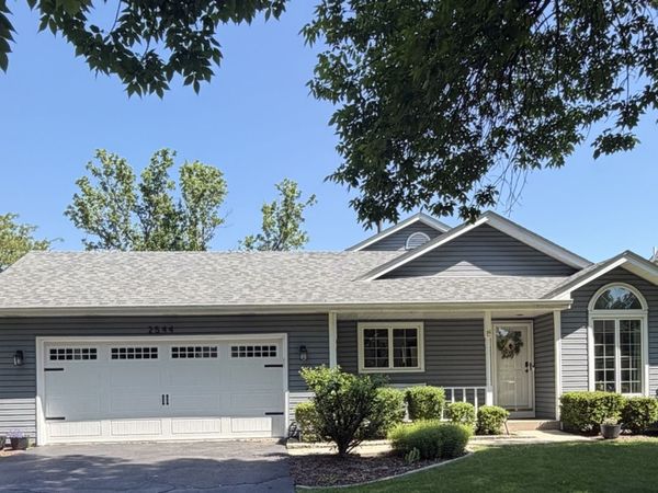 2544 Brockton Circle , Naperville, IL 60565
