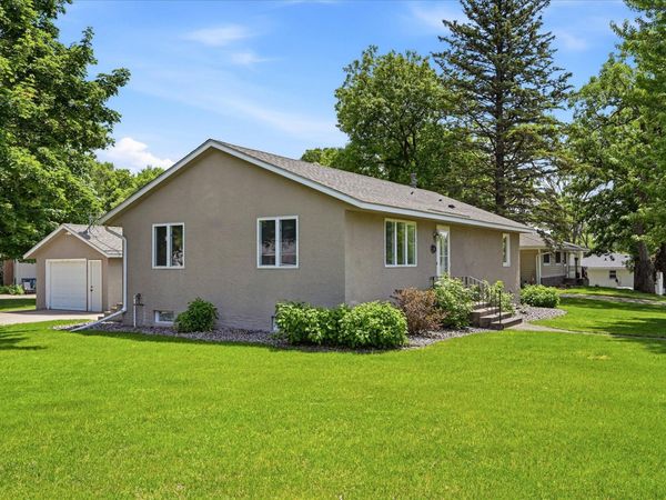 842 Xenia Avenue NW, Elk River, MN 55330
